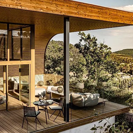 Alojamento de Acomodação e Pequeno-almoço Souki Lodges & Spa *