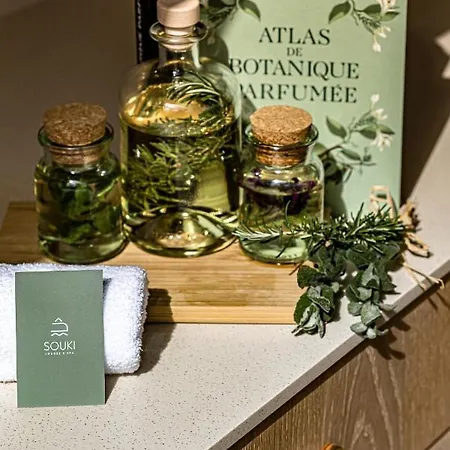 Souki ~ & לינה וארוחת בוקר