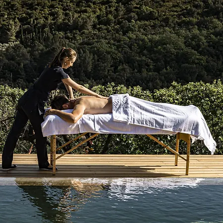 Souki ~ & Panzió Cabrières